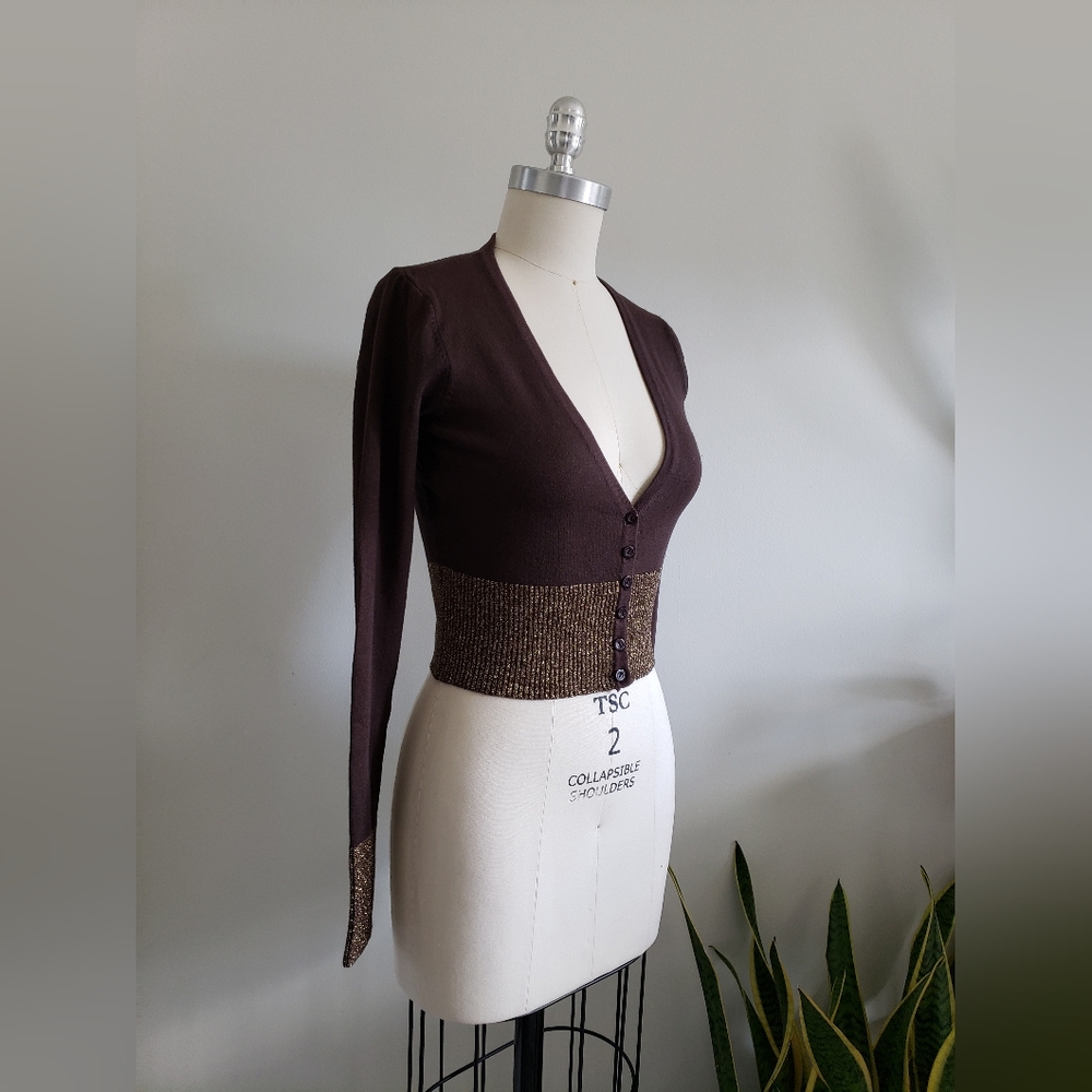 Y2K cropped brown cardigan with wide metallic gold ribbed cuffs and hem